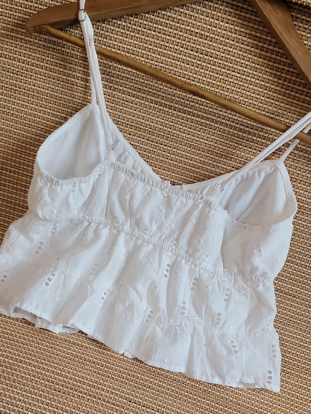 Kirious White Eyelet Tie-Front Cami Top - Picture 5 of 8